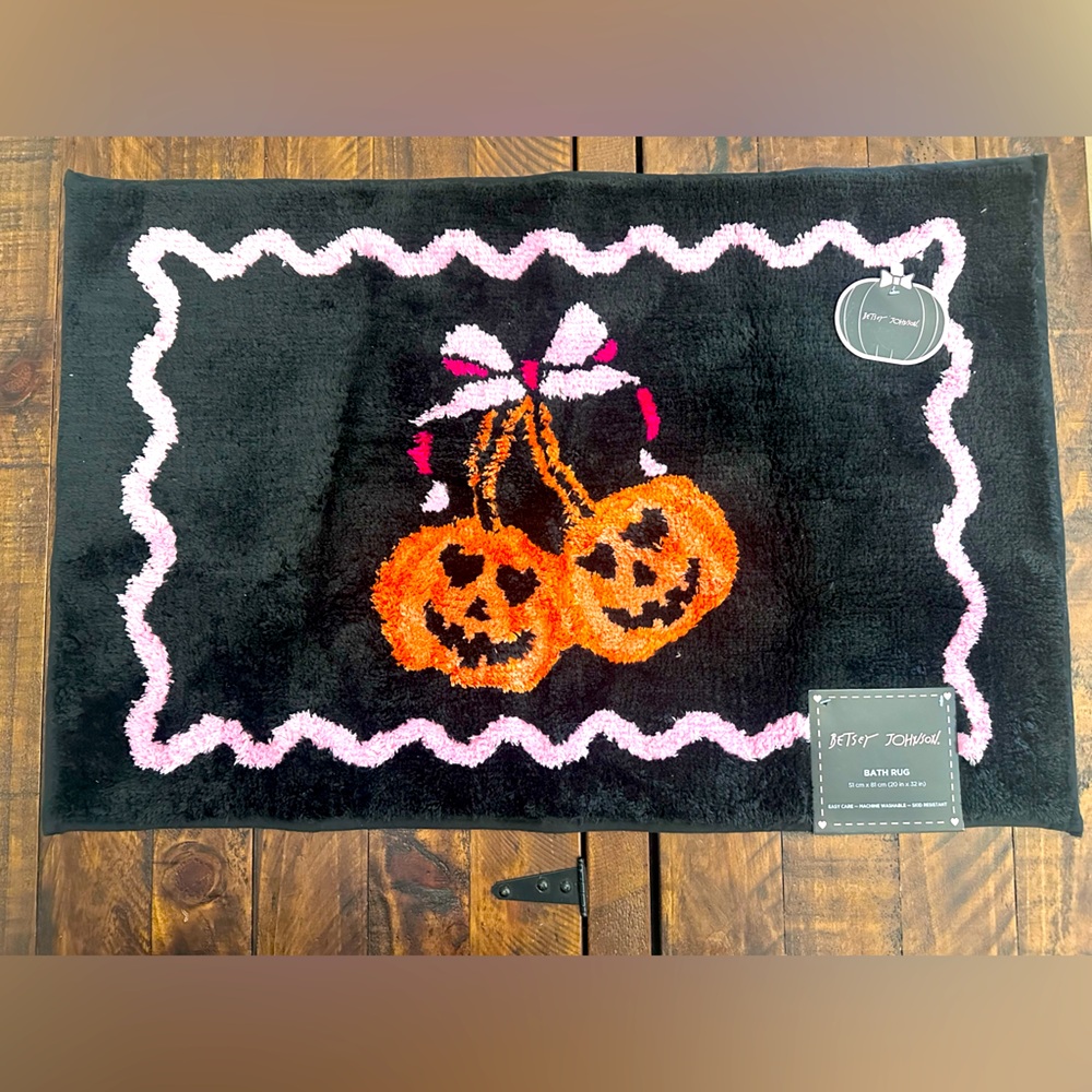 Betsey Johnson Black Pumpkin Cherries Halloween Bath Rug 20 x 32 NEW